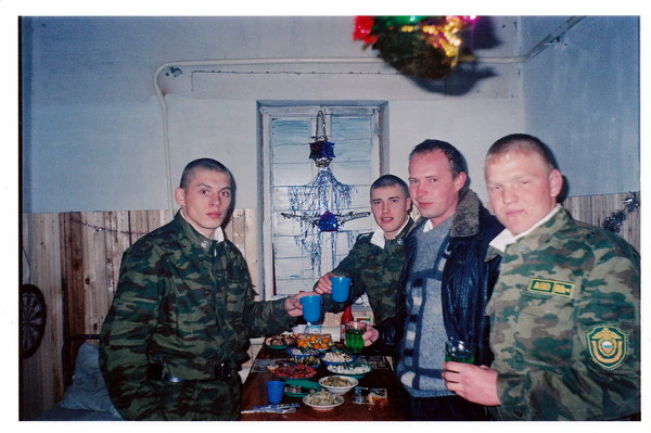 Служба 2004