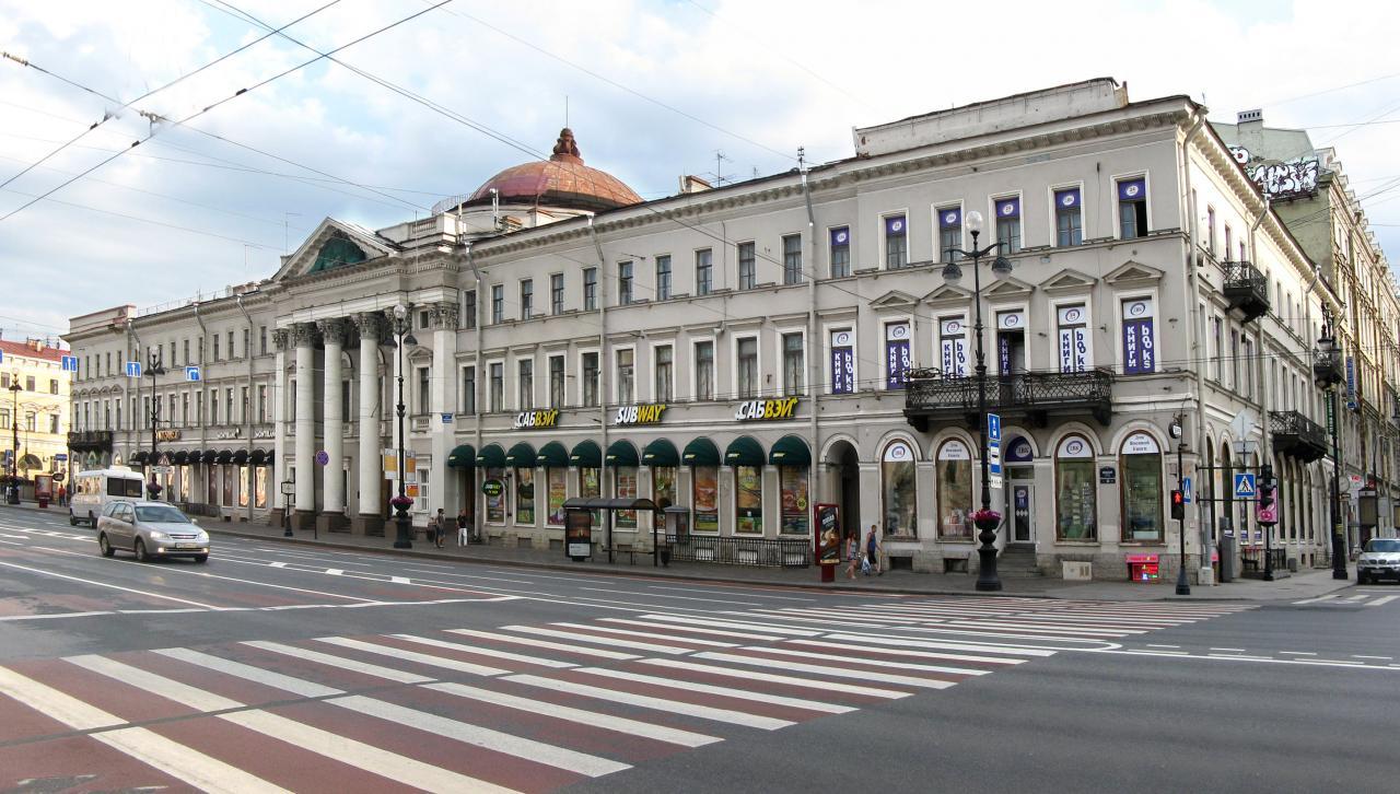 20 в питере. Голландская Церковь Невский 20. Голландская Церковь на Невском проспекте. Дом голландской церкви на Невском проспекте. Голландская реформатская Церковь СПБ.